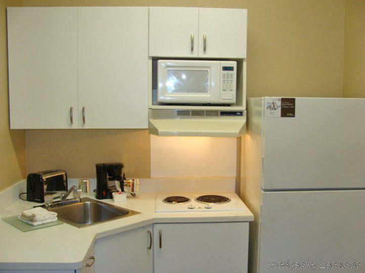 Extended Stay America Suites - Princeton - South Brunswick South Brunswick Terrace Ngoại thất bức ảnh
